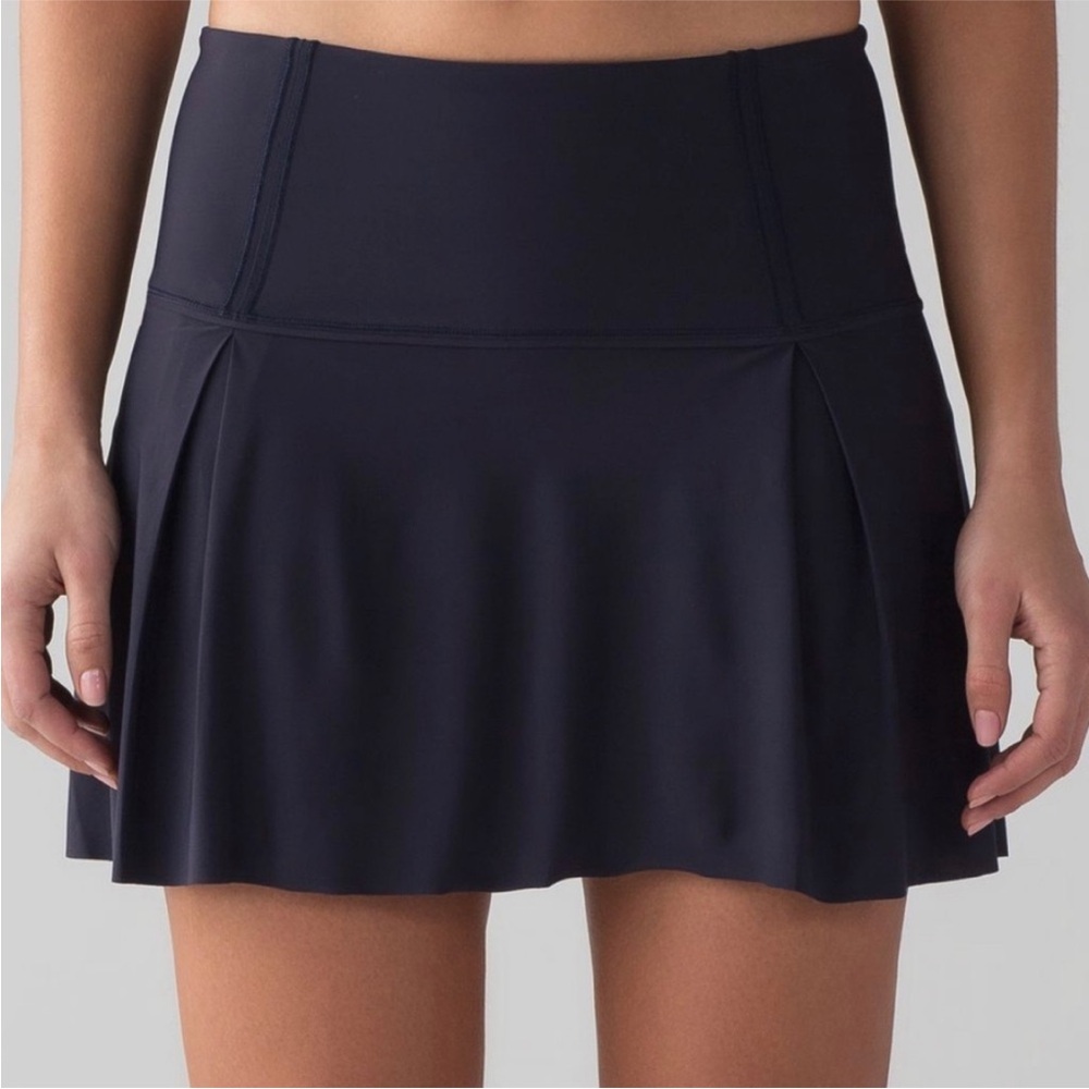 Lululemon Lost in Pace Navy blue skort. Size 8 tall